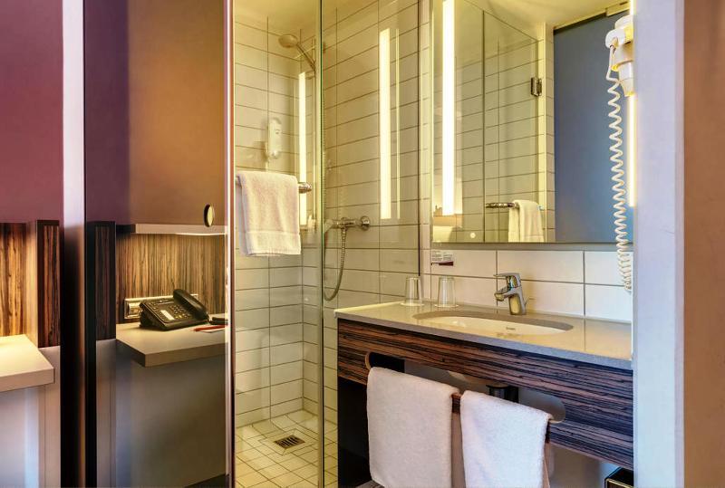 Acomhotel 3*